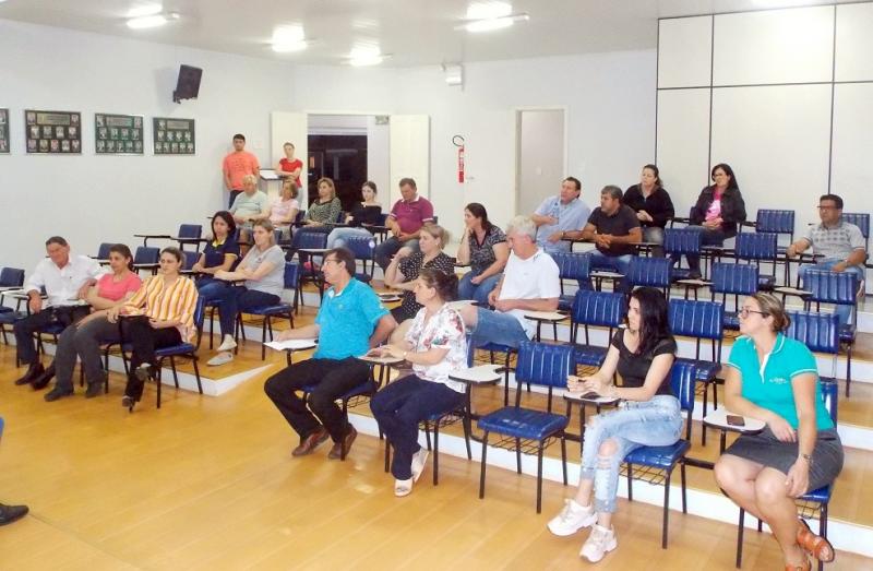 REPRESENTANTES DO COMERCIO DE RBI PEDEM PROVIDENCIA SOBRE VENDEDORES AUTÔNOMOS 